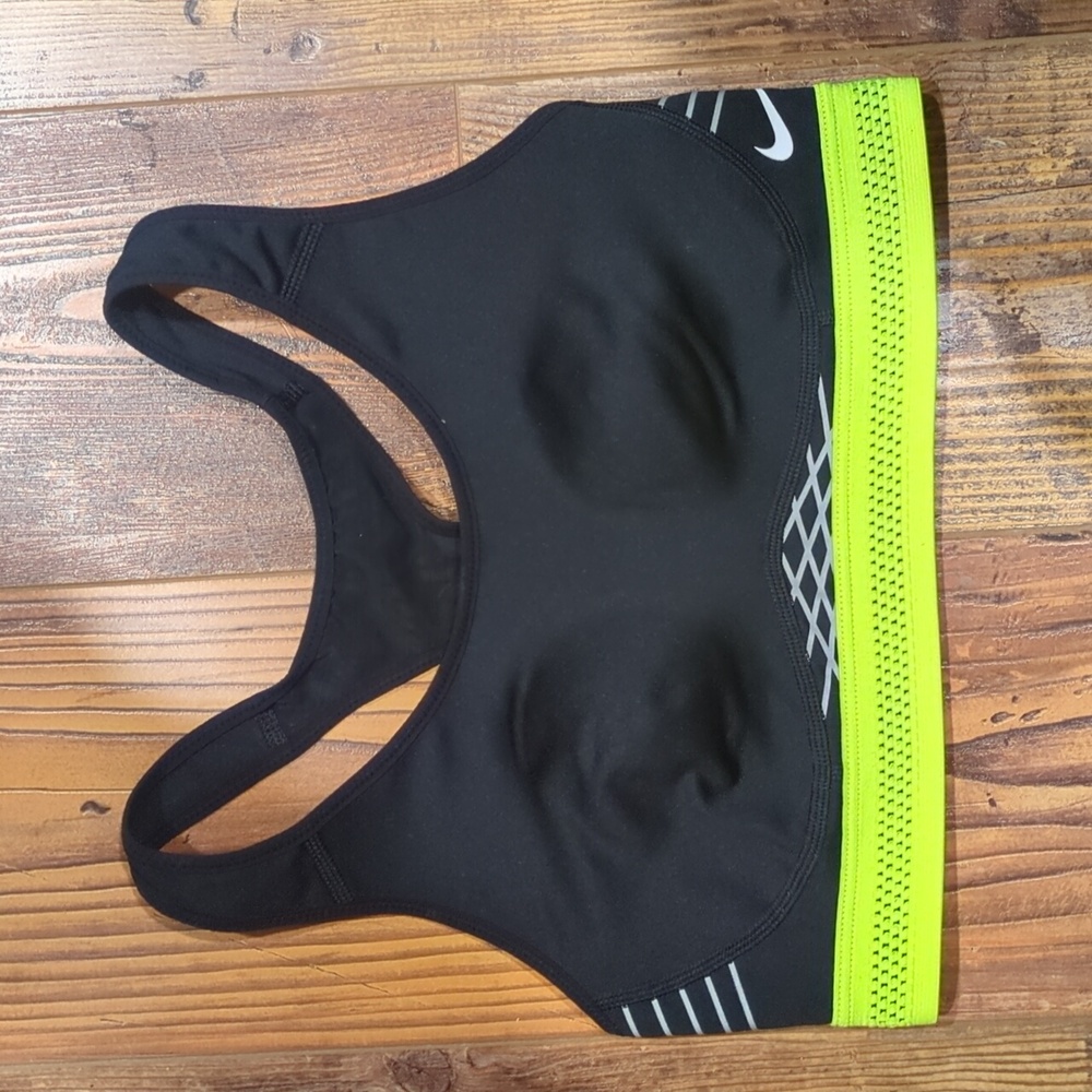 Nike Performance Sports Bra